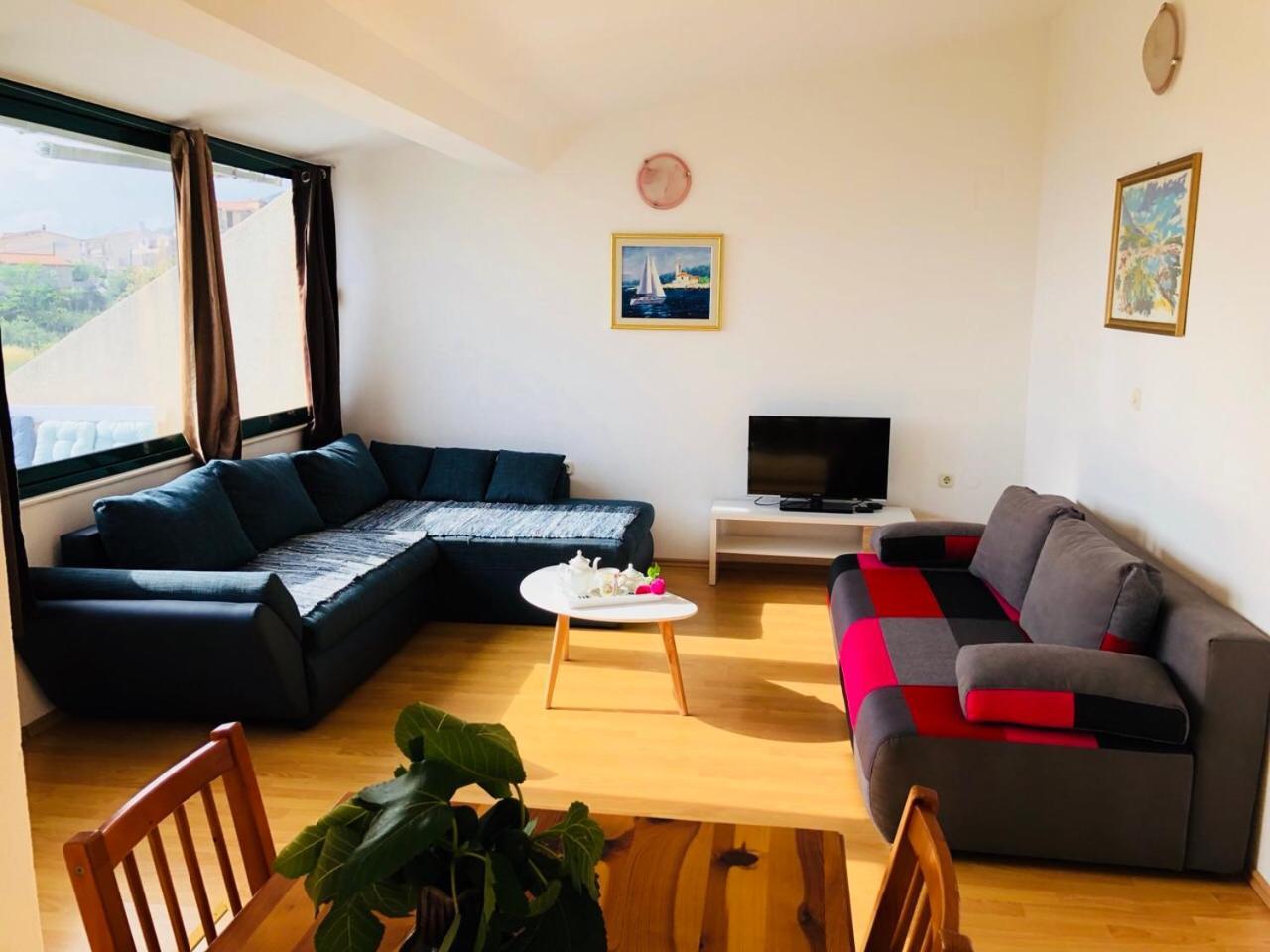 Apartment Eko Moca *